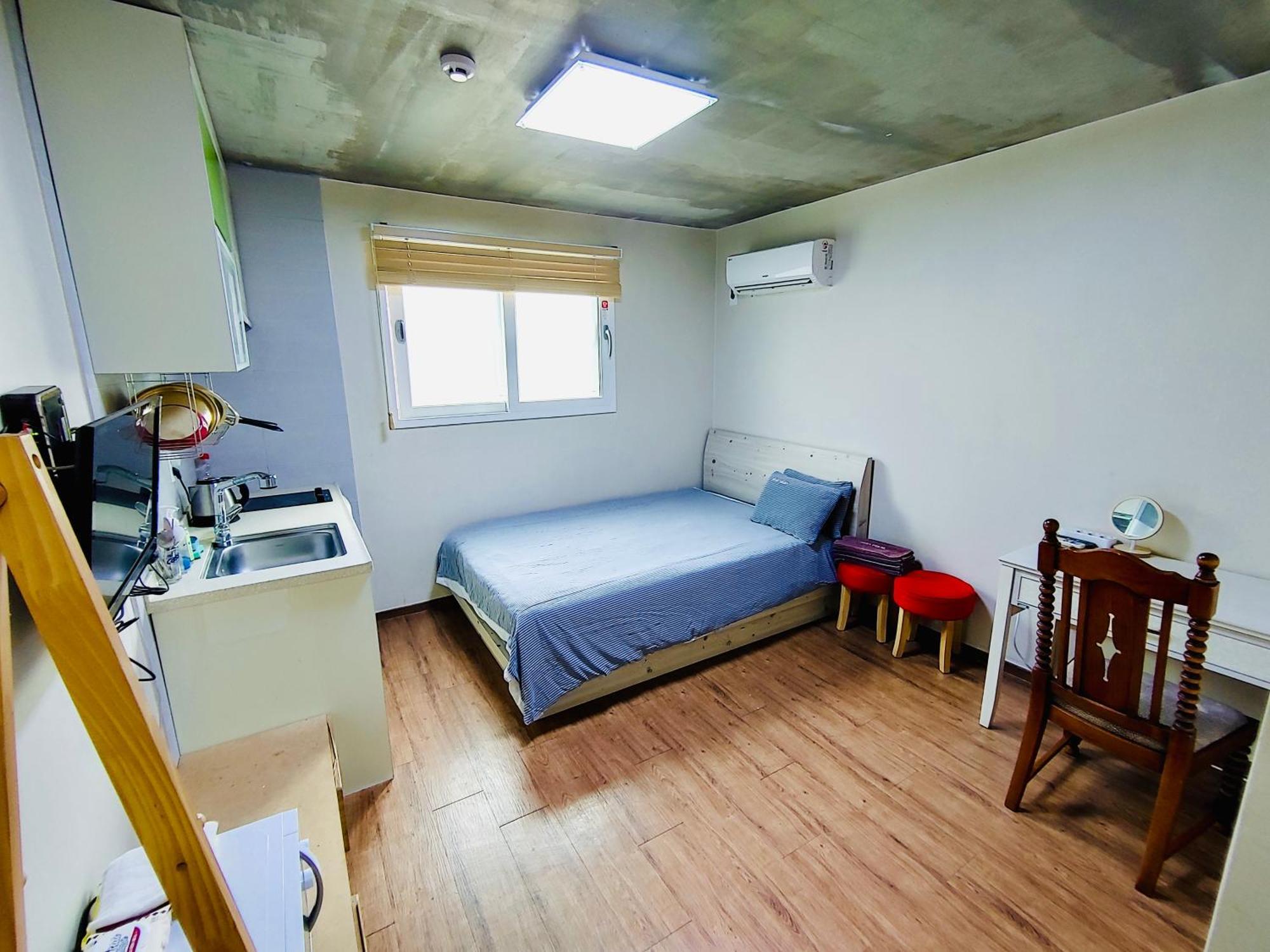 Bb Hongdae Line Hostel Seoul Exterior photo