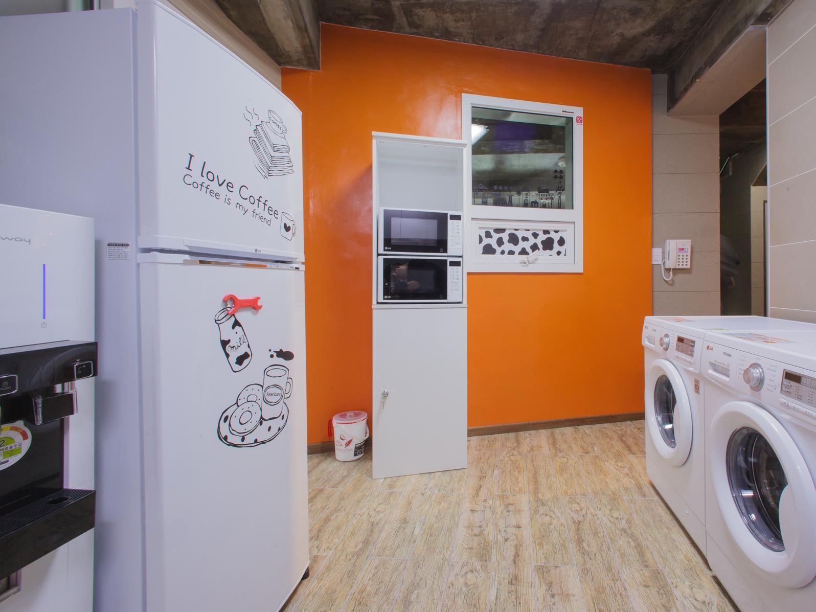 Bb Hongdae Line Hostel Seoul Exterior photo